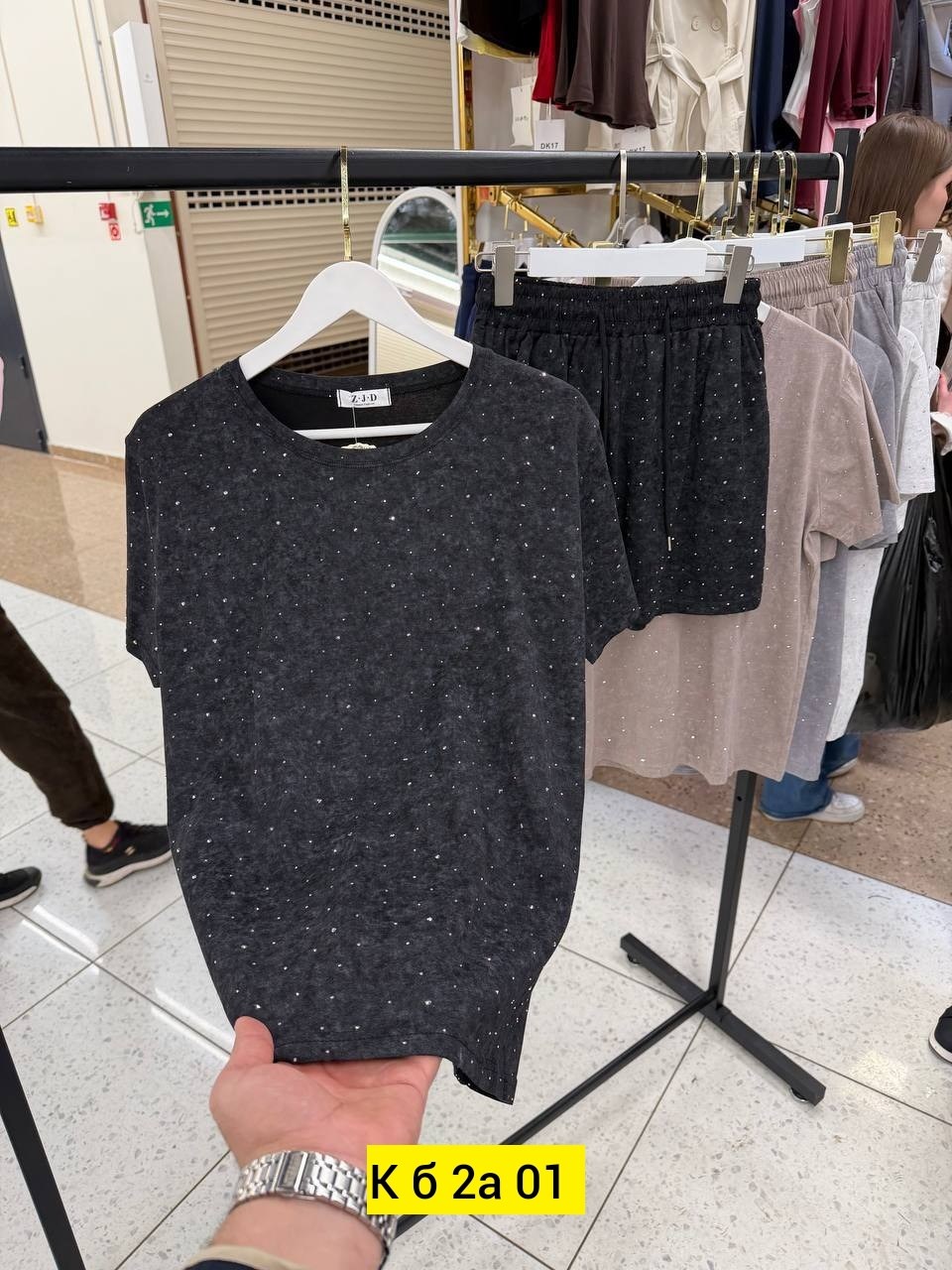 футболка женская,,стильные костюмы,одежд,повседневный свитшот