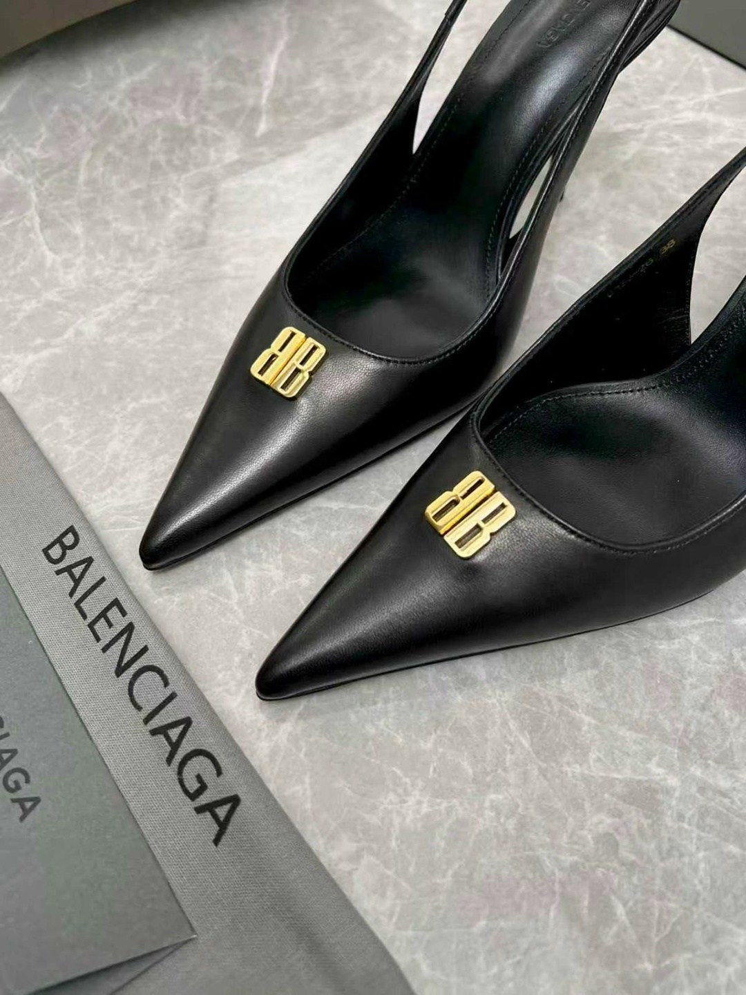 серебряные туфли,женские туфли лодочки,серебристые туфли,туфли лодочка,модные женские туфли