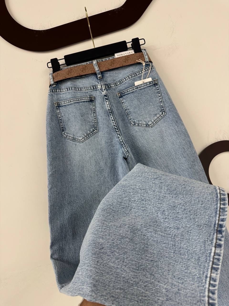 джинсы со стразами,женские джинсы,женские джинсы со стразами,джинсы с бусинами,джинсы с камнями и стразами