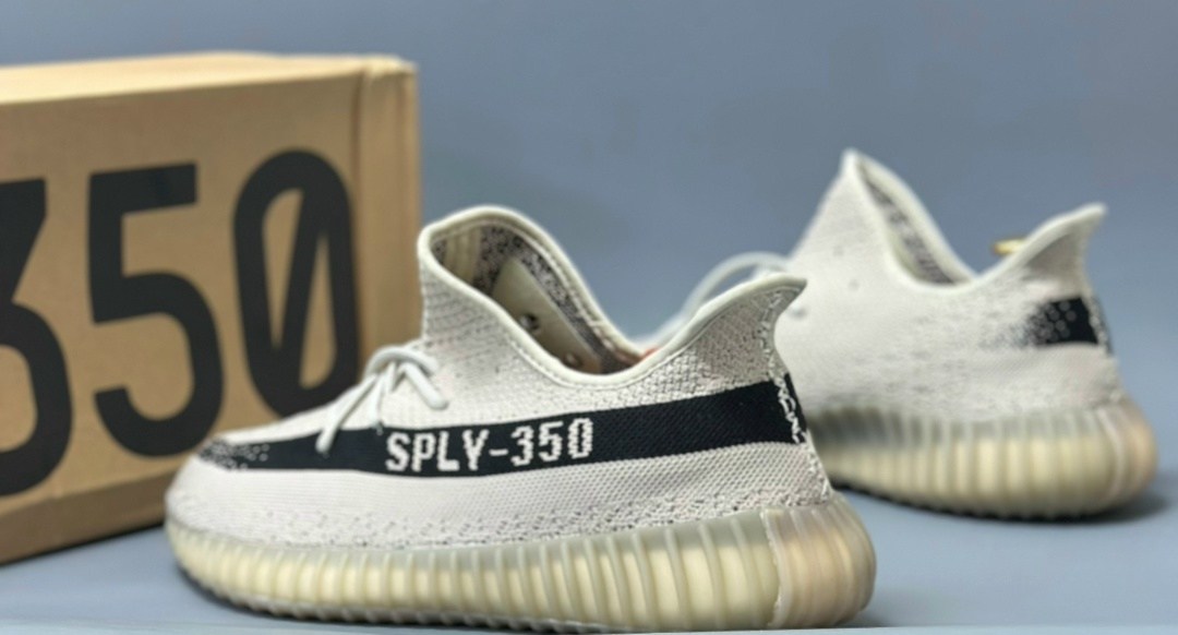 adidas yeezy boost 350 v 2,кроссовки adidas yeezy boost 350,adidas yeezy boost 350 v2 light grey gris,adidas yeezy boost 350,yeezy boost 350 v 2