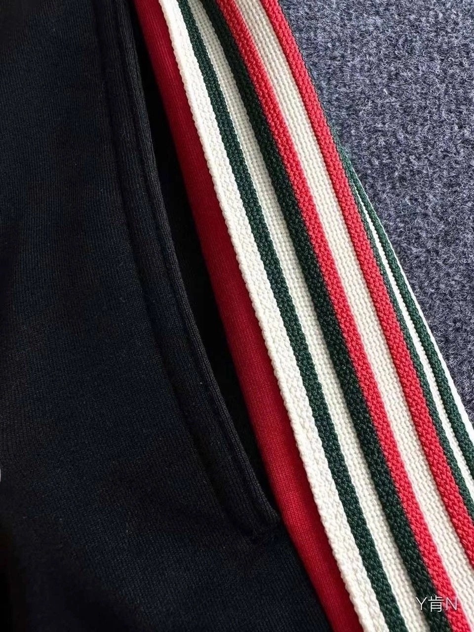 костюм спортивный gucci,спортивный костюм moncler,костюм спортивный,спортивный костюм гуччи мужской,мужской спортивный костюм