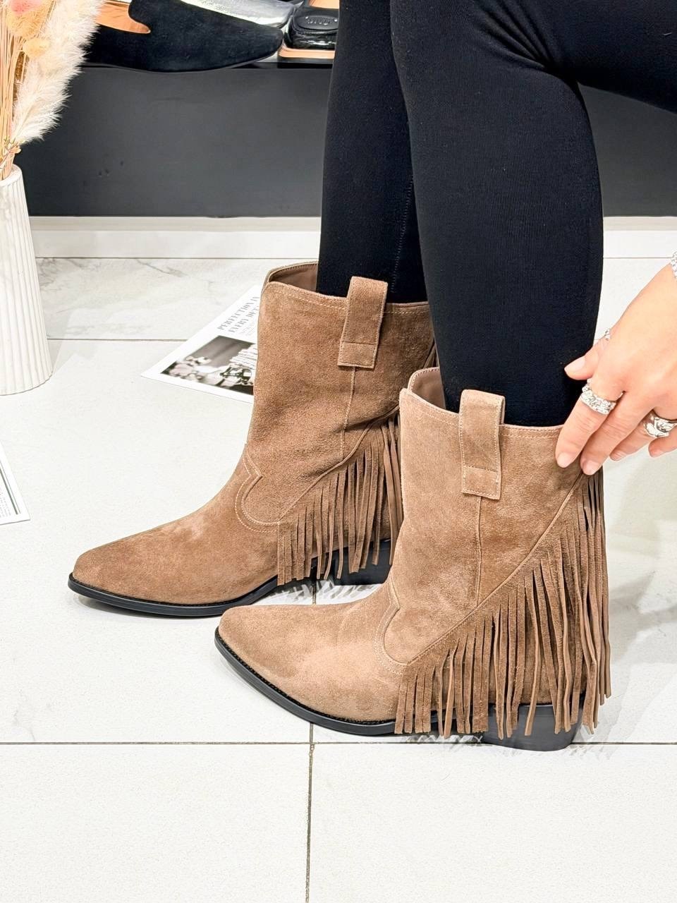 ,женские ковбойские сапоги,сапоги с бахромой,ковбойские сапоги,замшевые ботильоны