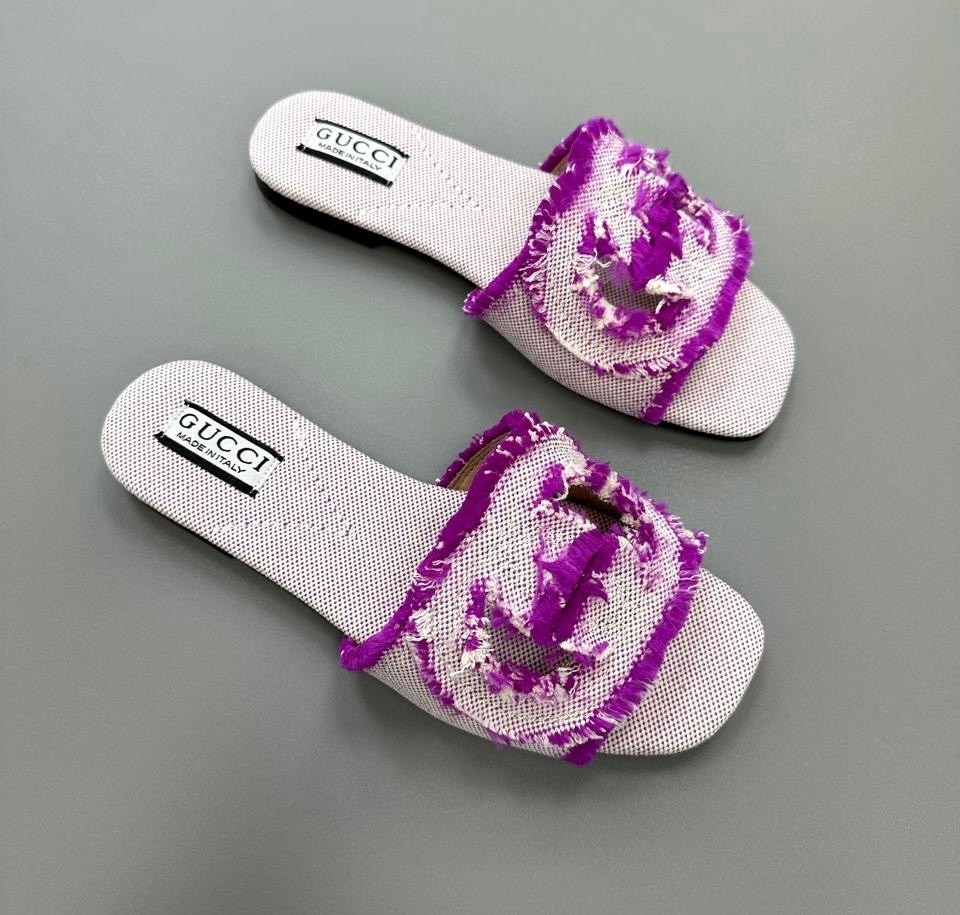 резиновые шлепки гуччи,резиновые шлепки гуччи женские,шлепанцы gucci,шлепанцы женские,тапочки модные