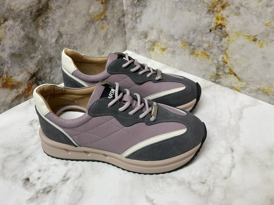 ,женские кроссовки,стильные кроссовки,кроссовки,обуви