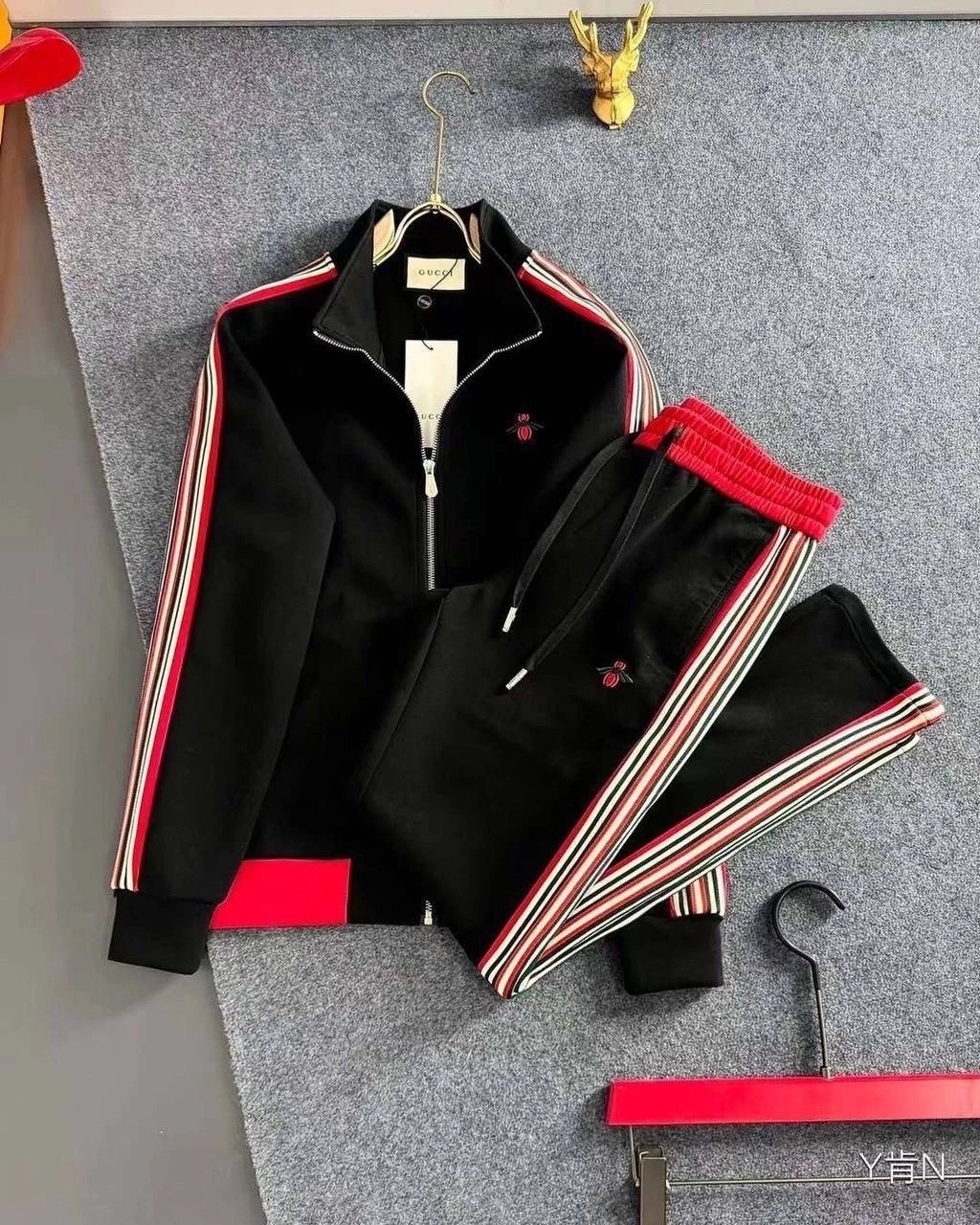 спортивный костюм moncler,костюм спортивный gucci,костюм спортивный,мужской спортивный костюм,костюм спортивный мужской gucci черный