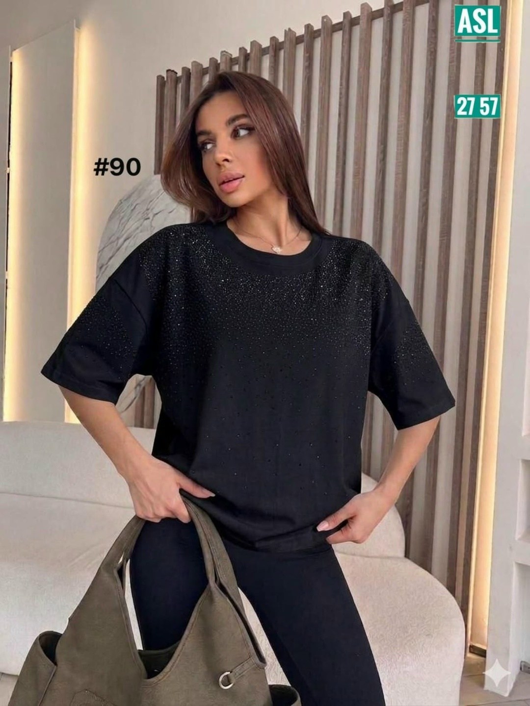 футболка оверсайз со стразам,женская футболка со стразами,женская футболка,женская футболка оверсайз со стразами,базовая футболка оверсайз со стразами