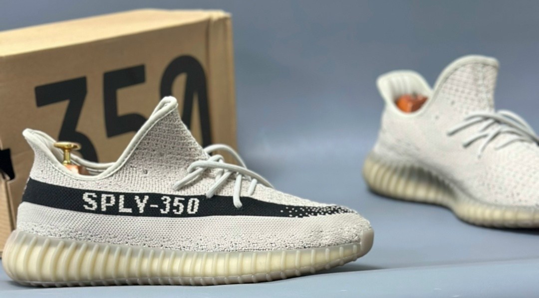 adidas yeezy boost 350 v 2,кроссовки adidas yeezy boost 350,adidas yeezy boost 350 v2 light grey gris,adidas yeezy boost 350,yeezy boost 350 v 2