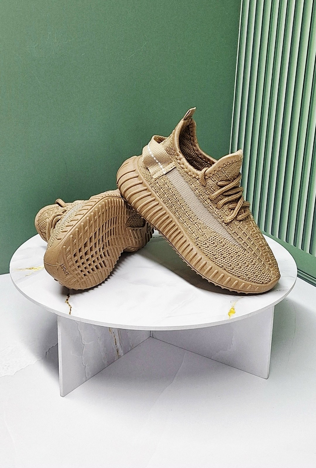 кроссовки,кроссовки мальчику,изи кроссовки,детские кроссовки,adidas yeezy boost 350