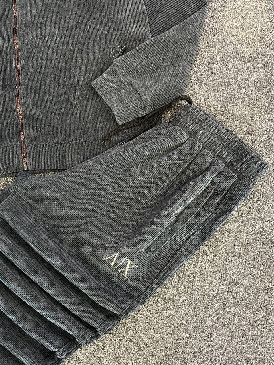 спортивный костюм armani,спортивный костюм loro piana,спортивные костюмы для мужчин,мужские спортивные костюмы,спортивный костюм лоро пиано мужской