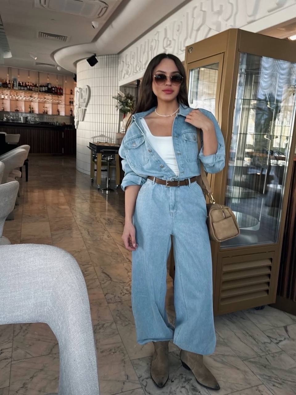 женский комбинезон джинсовый,комбинезон джинсовый,комбинезон джинс,комбинезон джинсовый брючный,джинсовый брючный комбез