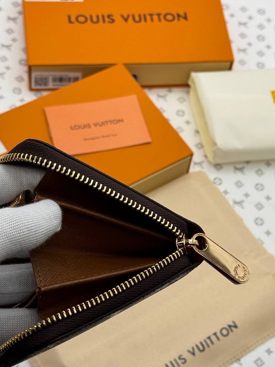 louis vuitton кошелек,кошелек луи виттон черный,кошелек луи виттон,кошелек женский луи виттон,кошелек портмоне