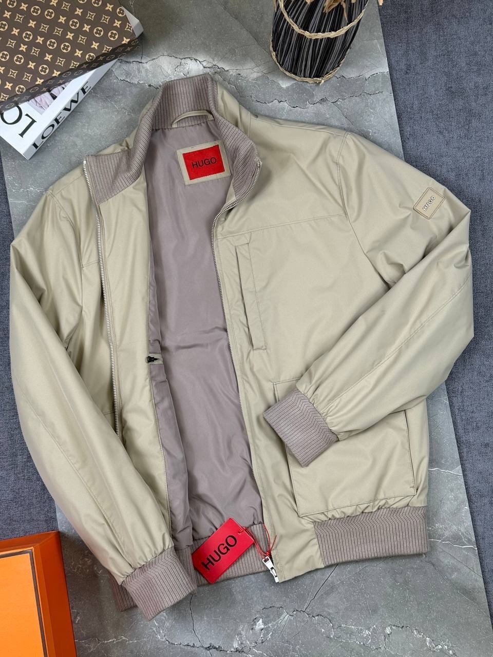 куртка,куртка бомбер,повседневная куртка,легкая куртка,бежевый бомбер