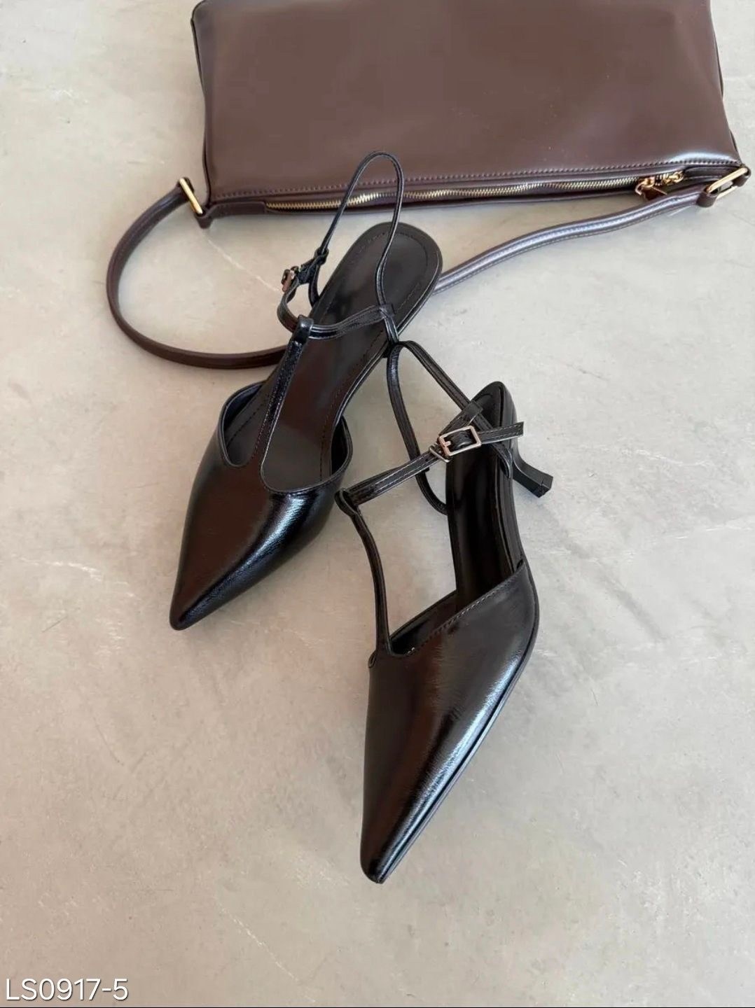 стильные туфли,туфли лодочка,женские туфли лодочки,туфли женские,white pointed toe heels with ankle strap