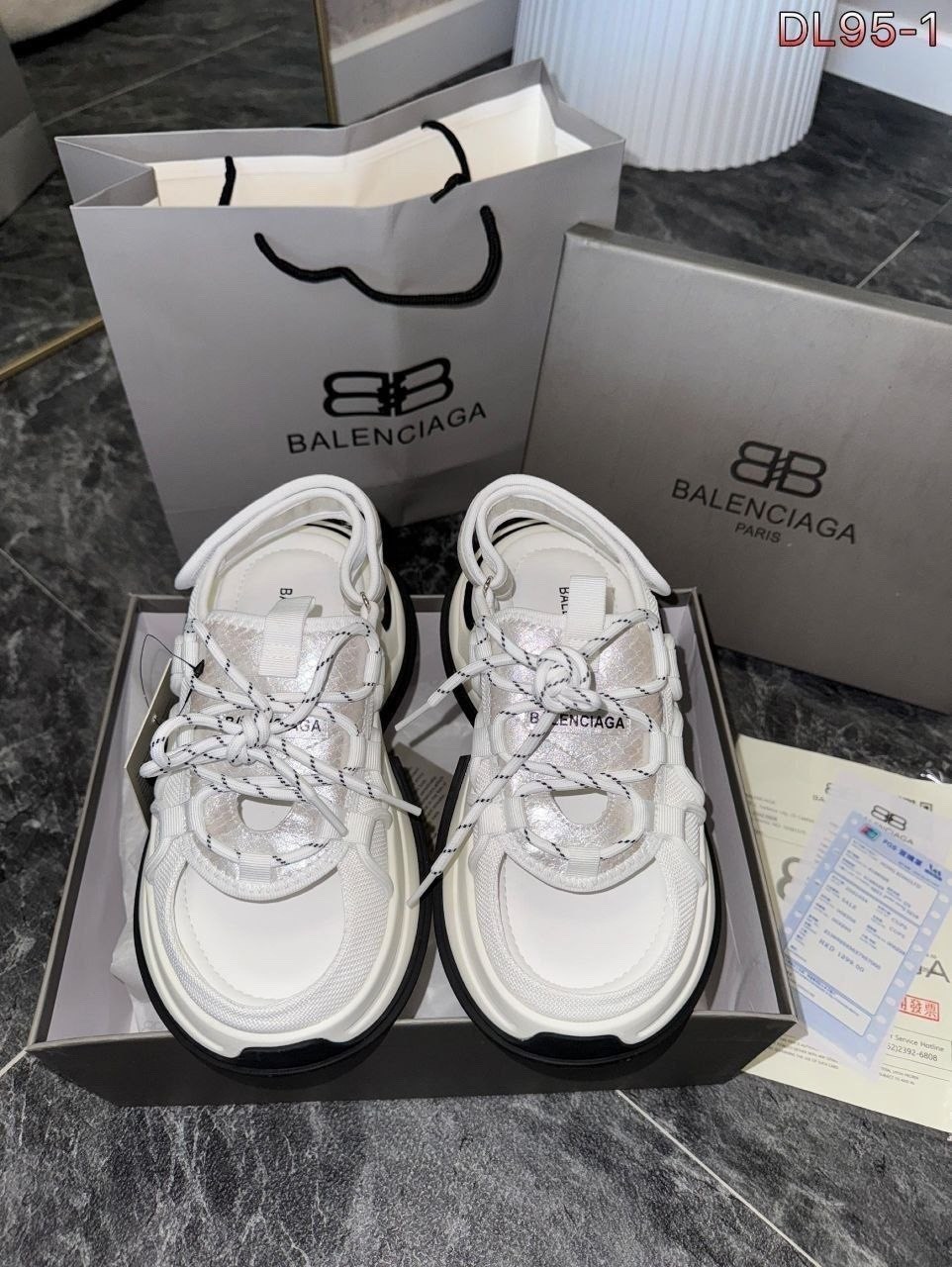 ,сандалии balenciaga,сандалии,кроссовки женскиe,сандали