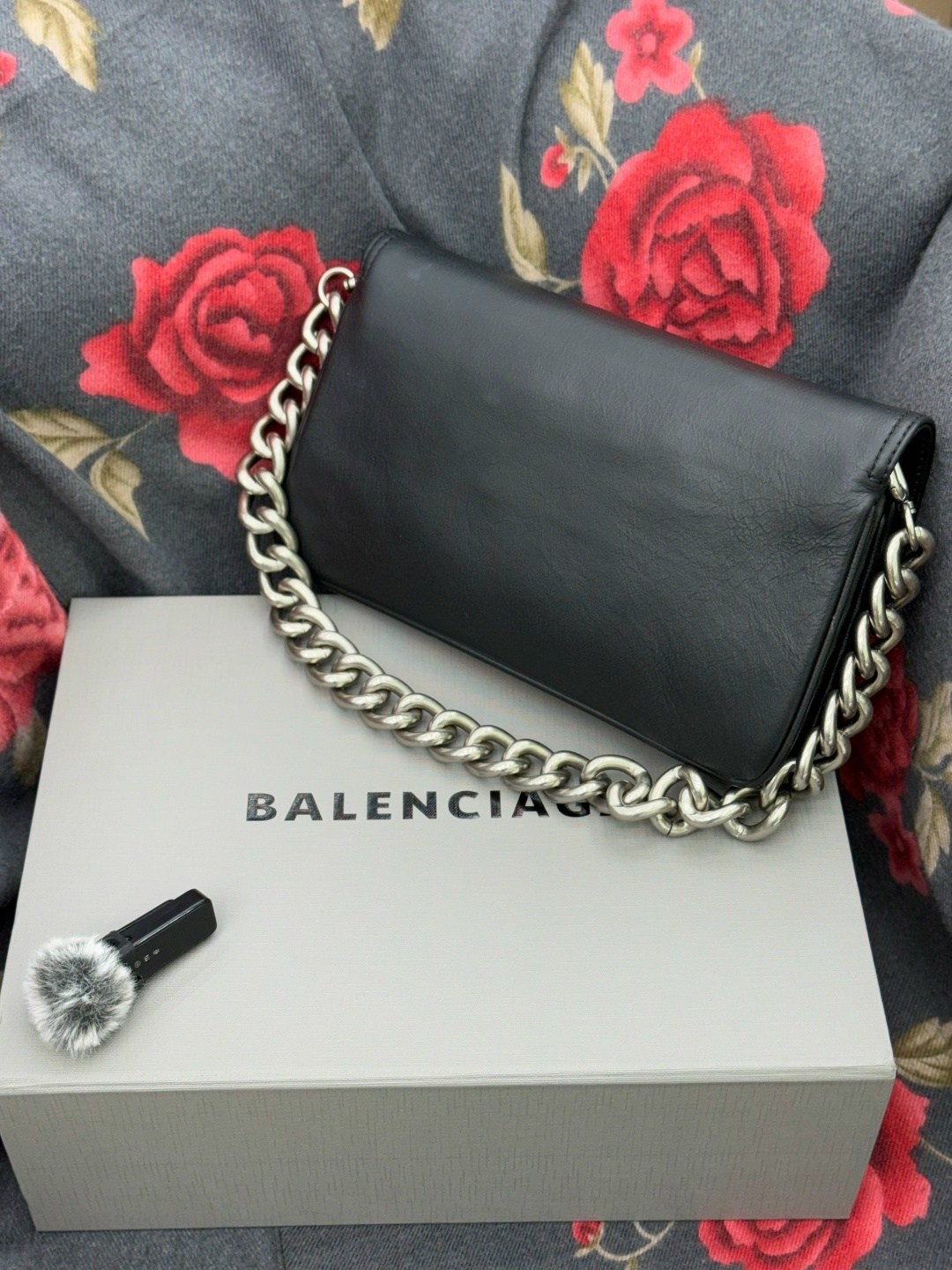 сумка женская balenciaga,сумка balenciaga,balenciaga сумка на плечо,сумка баленсиага розовая,сумка женская balenciaga из натуральной кожи