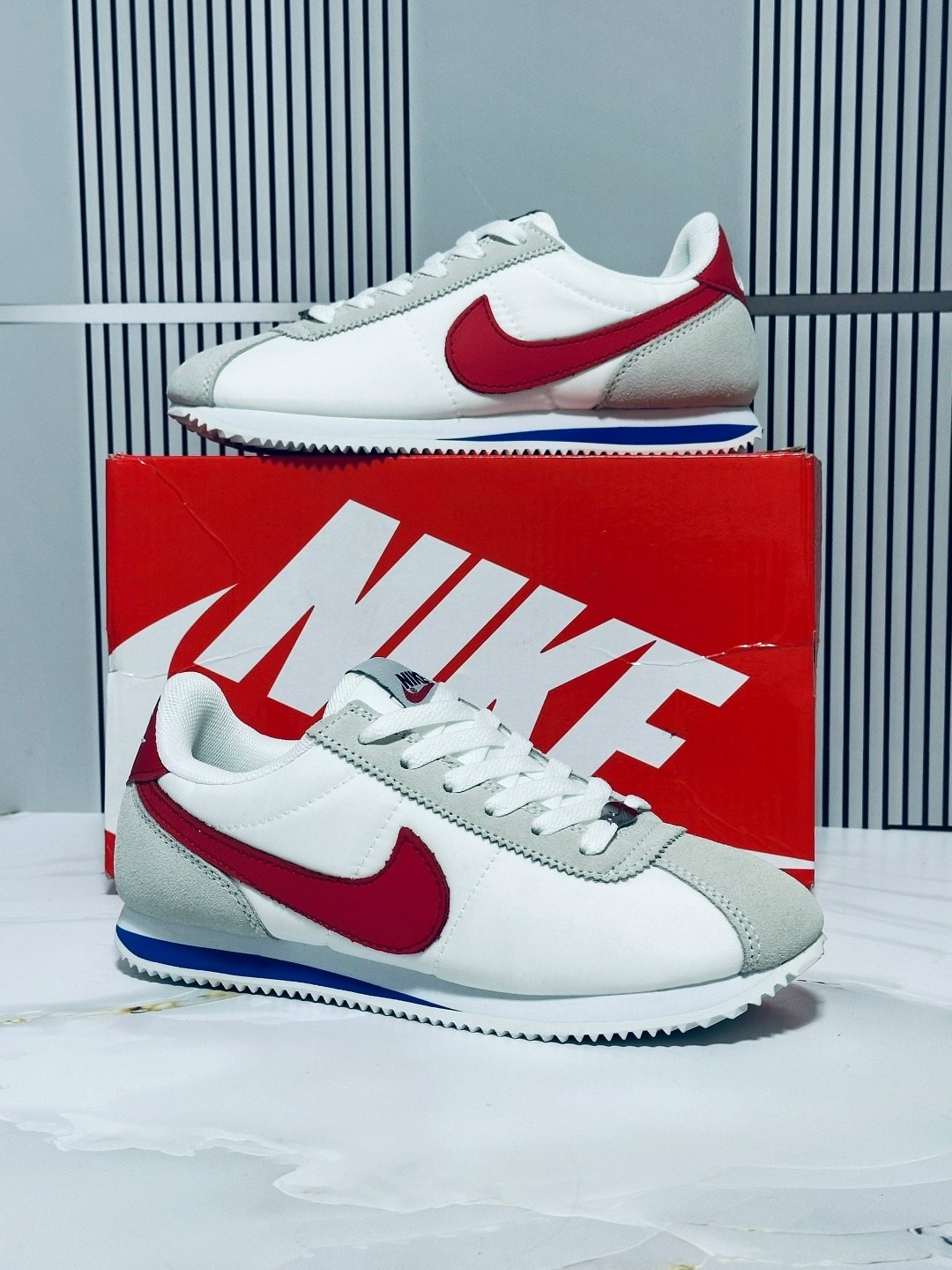 nike cortez classic,nike cortez,nike cortez forrest gump,найк кортез оригинал,nike cortez original