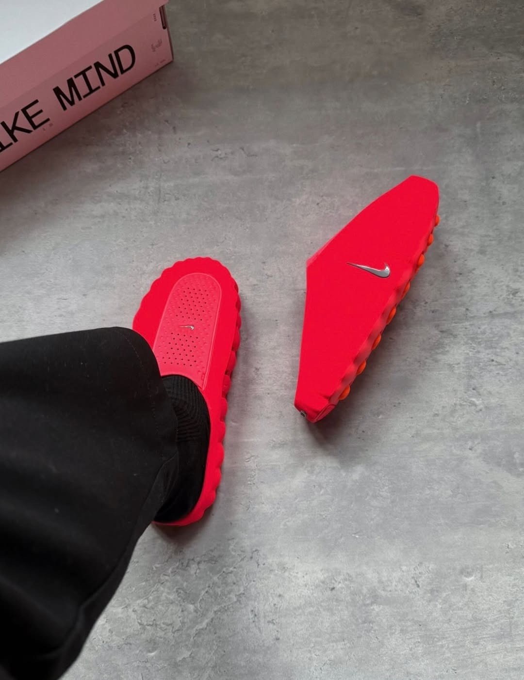 ,тапки модные,обуви,домашние тапочки,тапочки кроссовки