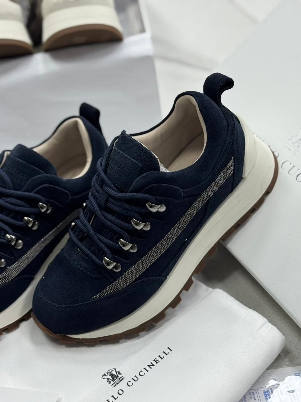 замшевые кроссовки brunello cucinelli,кроссовки brunello cucinelli,мужские кроссовки brunello cucinelli коричневые,brunello cucinelli кроссовки мужские,кроссовки женские brunello cucinelli