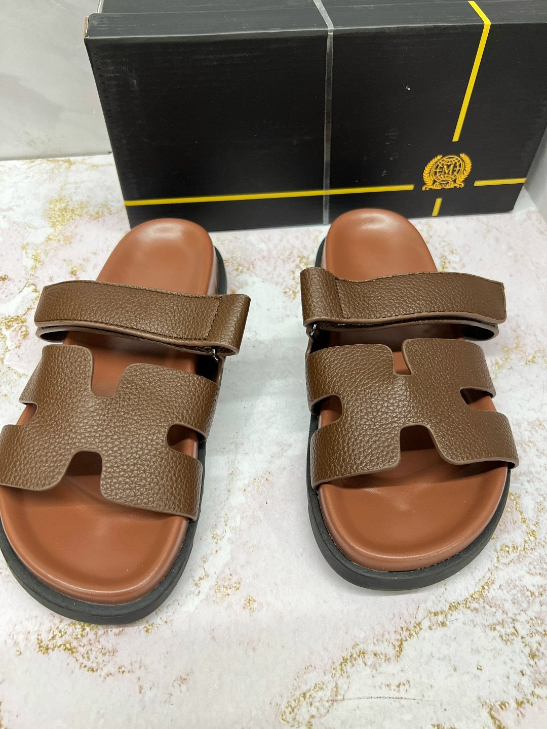 шлепанцы hermes,шлепки hermes,шлепанцы хермес,шлепки женские hermes,тапки хермес женские