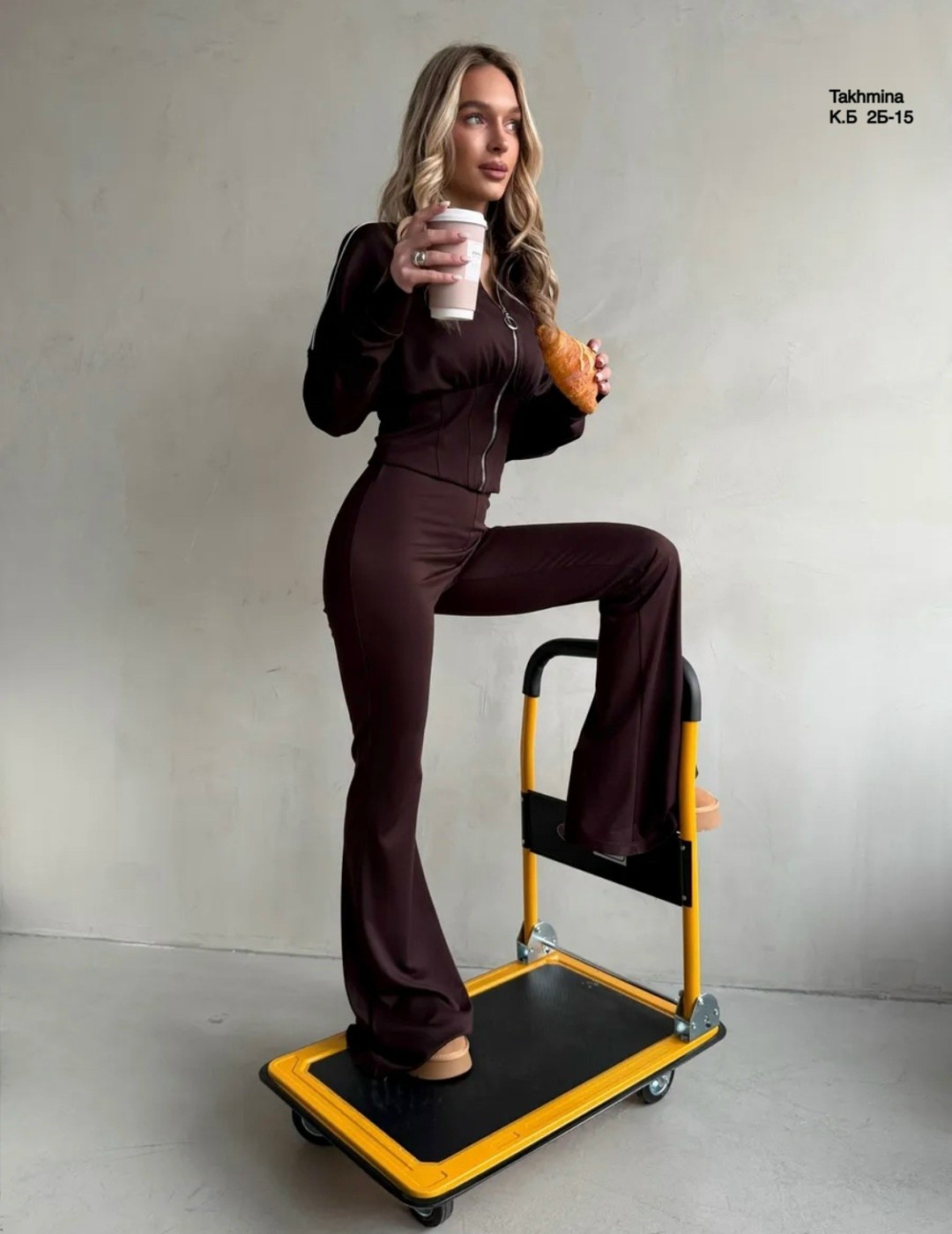 костюм на флисе,жилет женский,модные брюки,жилет утепленный женский,женские жилетки