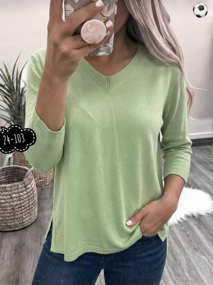 женская кофта,джемпер,женские джемпера,кофта голубая,базовый джемпер