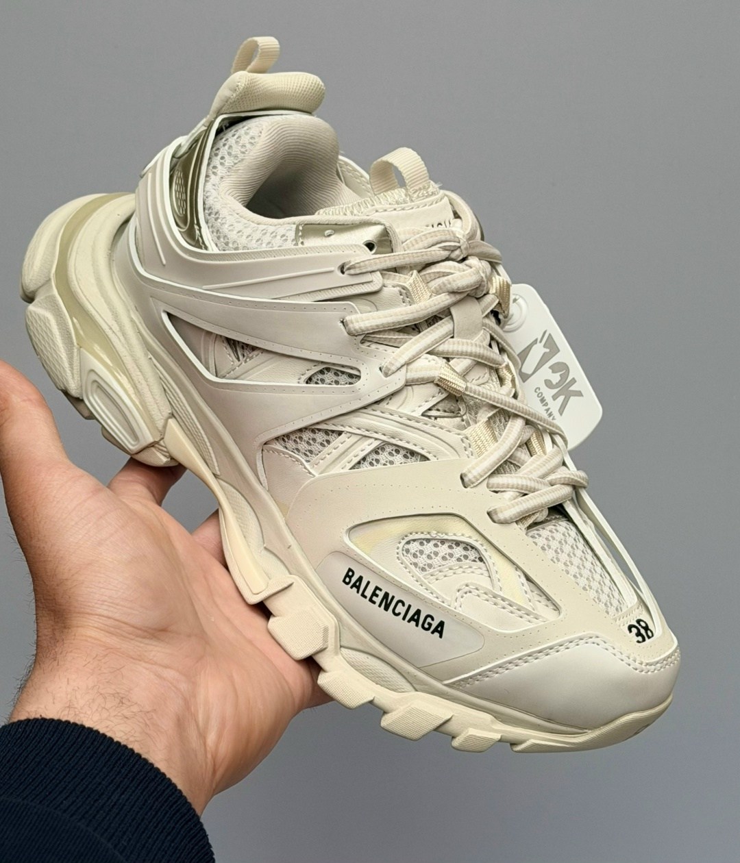 кроссовки женские balenciaga,кроссовки balenciaga,кроссовки balenciaga track 1. 0 men бежевый,кроссовки balenciaga track,кроссовки баленсиага track 1