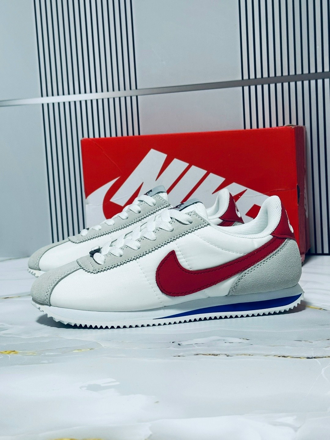 nike cortez classic,nike cortez,nike cortez forrest gump,найк кортез оригинал,nike cortez original