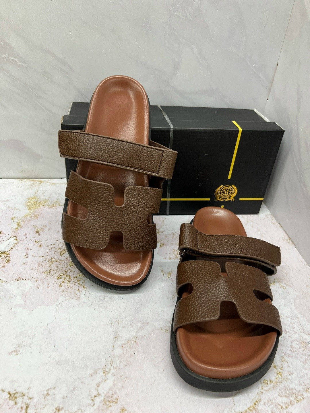 шлепанцы hermes,шлепки hermes,шлепанцы хермес,шлепки женские hermes,тапки хермес женские