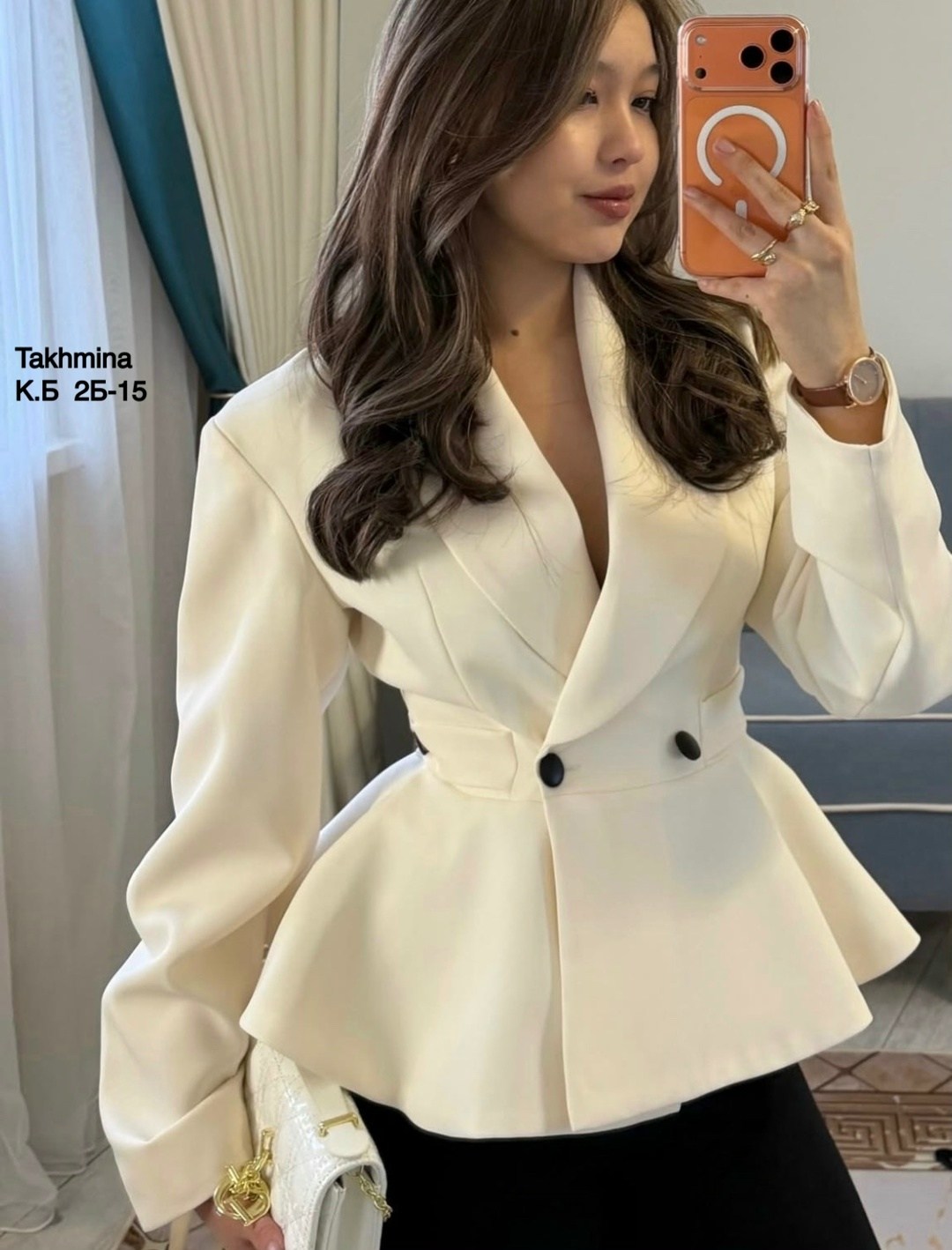 пиджак приталенный с баской bliss,стильные наряды,пиджак женский приталенный праздничный,черный классический костюм женский,брючный костюм классика avemod