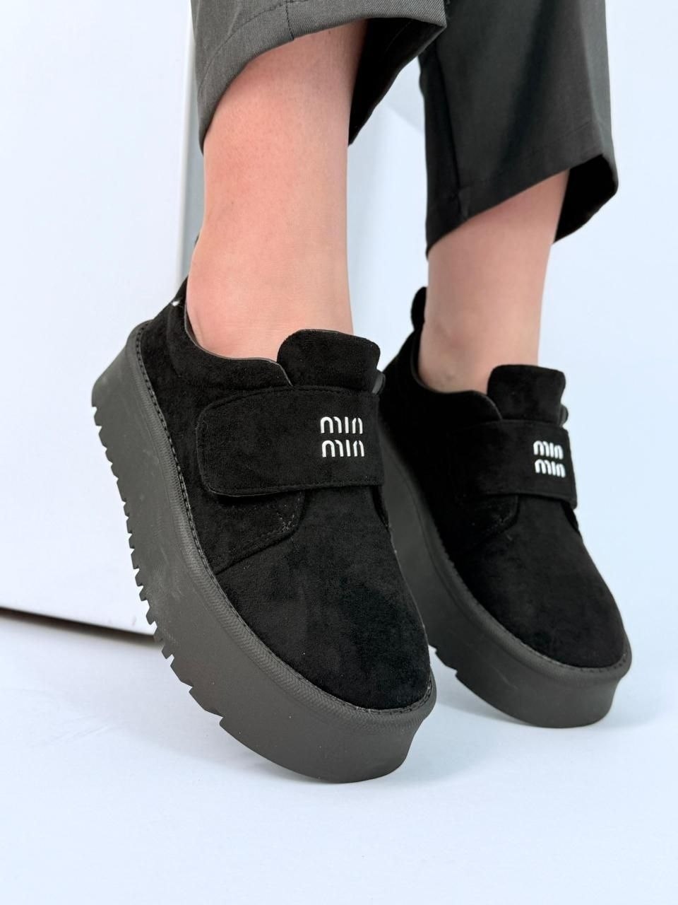 замшевые лоферы miu miu на высокий подошве и фирменной фурнитурой,,лоферы замш,женская ,лоферы женские