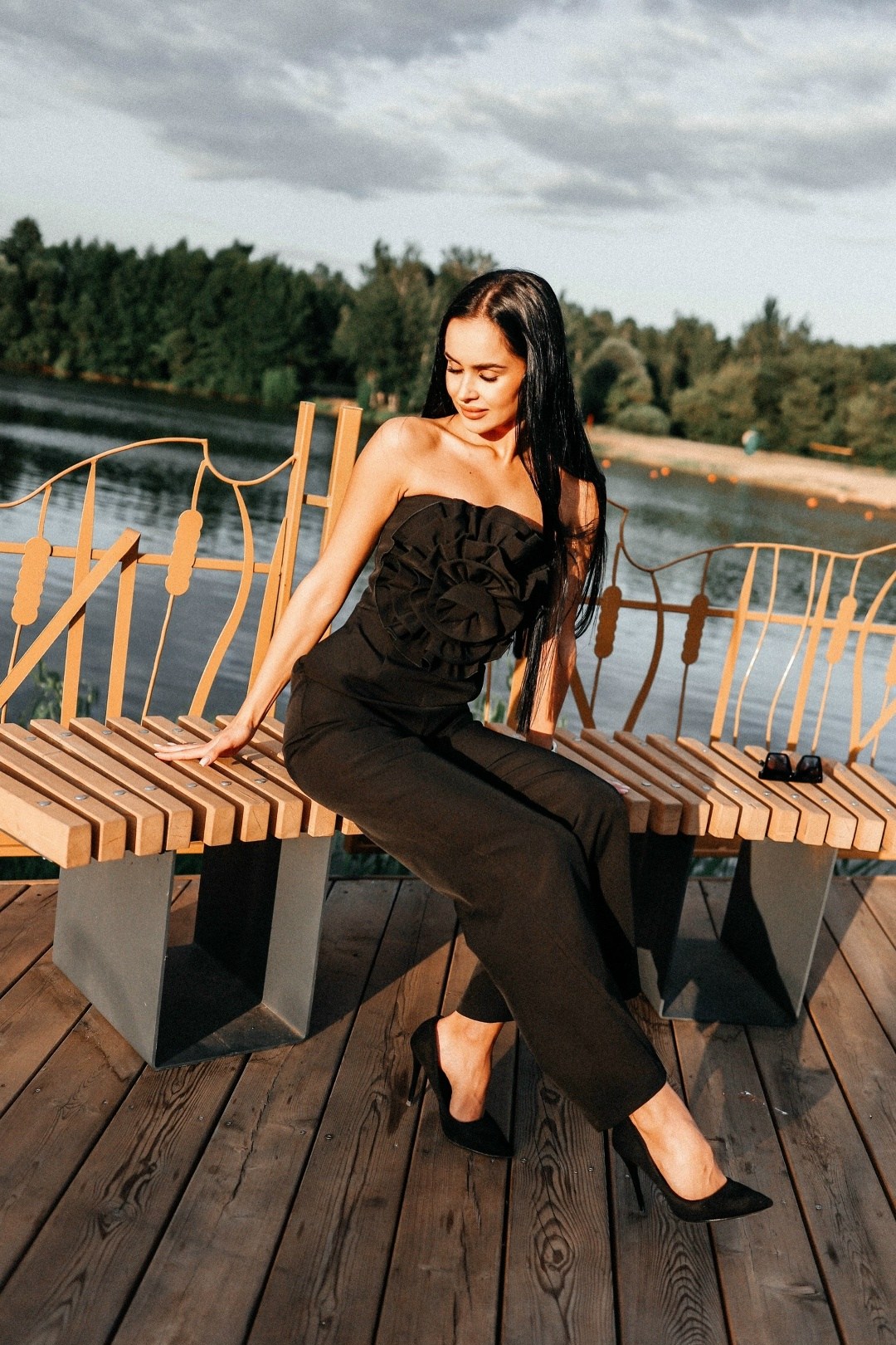 женские комбинезоны,брючный костюм с корсетом,девушка,вечерний комбинезон,стильный комбинезон