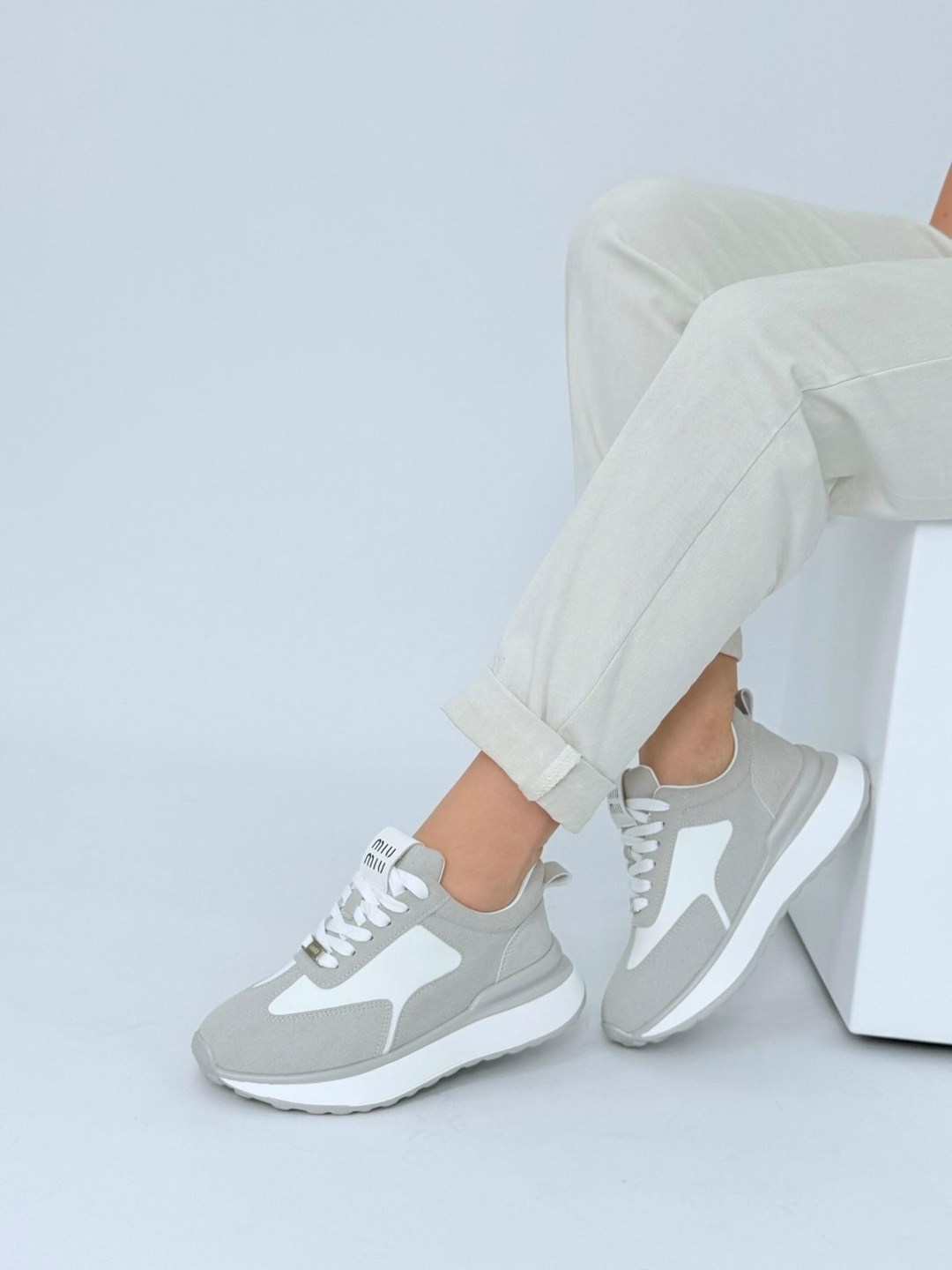 кроссовки женские,,кроссовки черные,кроссовки модные,повседневные кроссовки