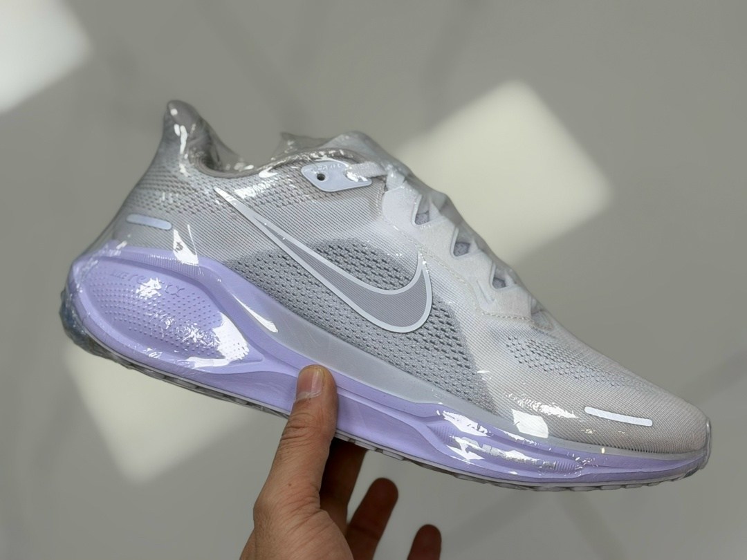 мужские кроссовки nike air zoom vomero 17 lifestyle черный,кроссовки nike air zoom pegasus,nike кроссовки,кроссовки nike air zoom vomero 17 для женщин black,кроссовки