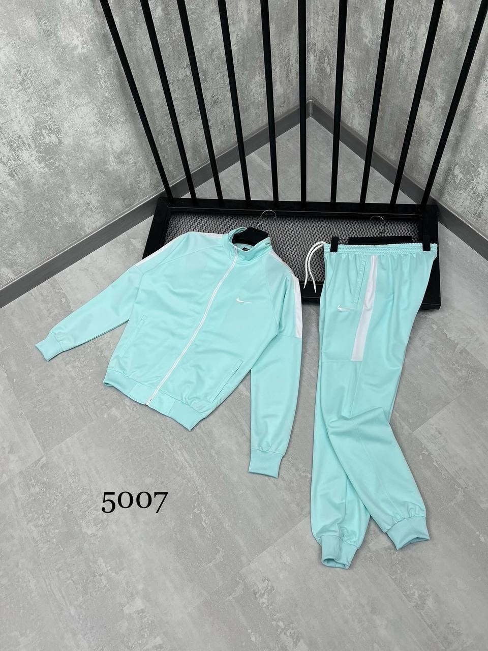 спортивные костюмы nike,спортивные костюмы мужские,мужской спортивный костюм nike,костюм nike,спортивный костюм nike черный