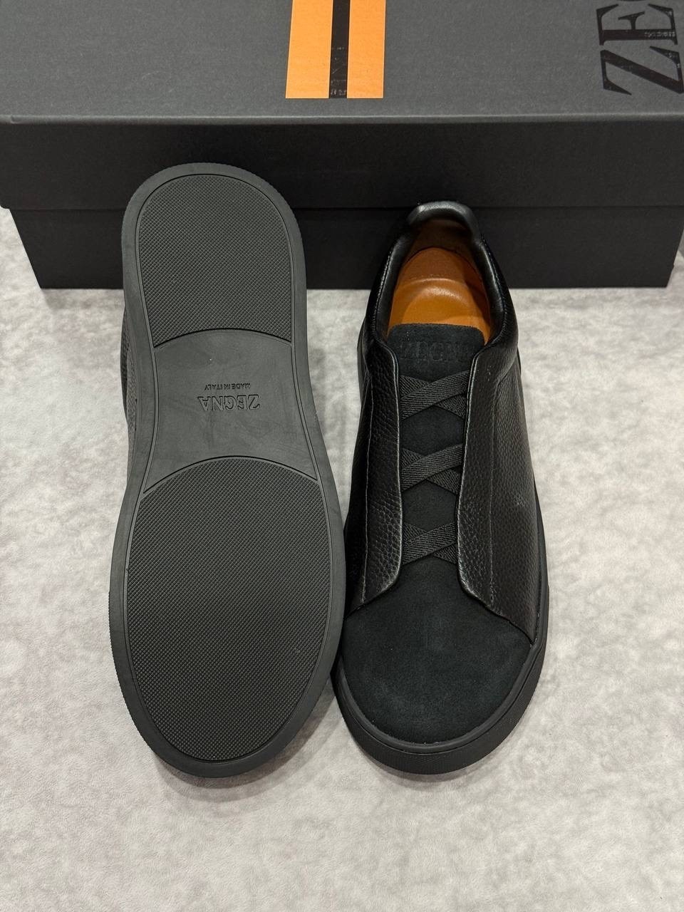 кеды zegna,чёрные кроссовки ermenegildo zegna triple stitch suede,zegna чёрные кроссовки triple stitch suede,кроссовки ermenegildo zegna,замшевые кеды мужские