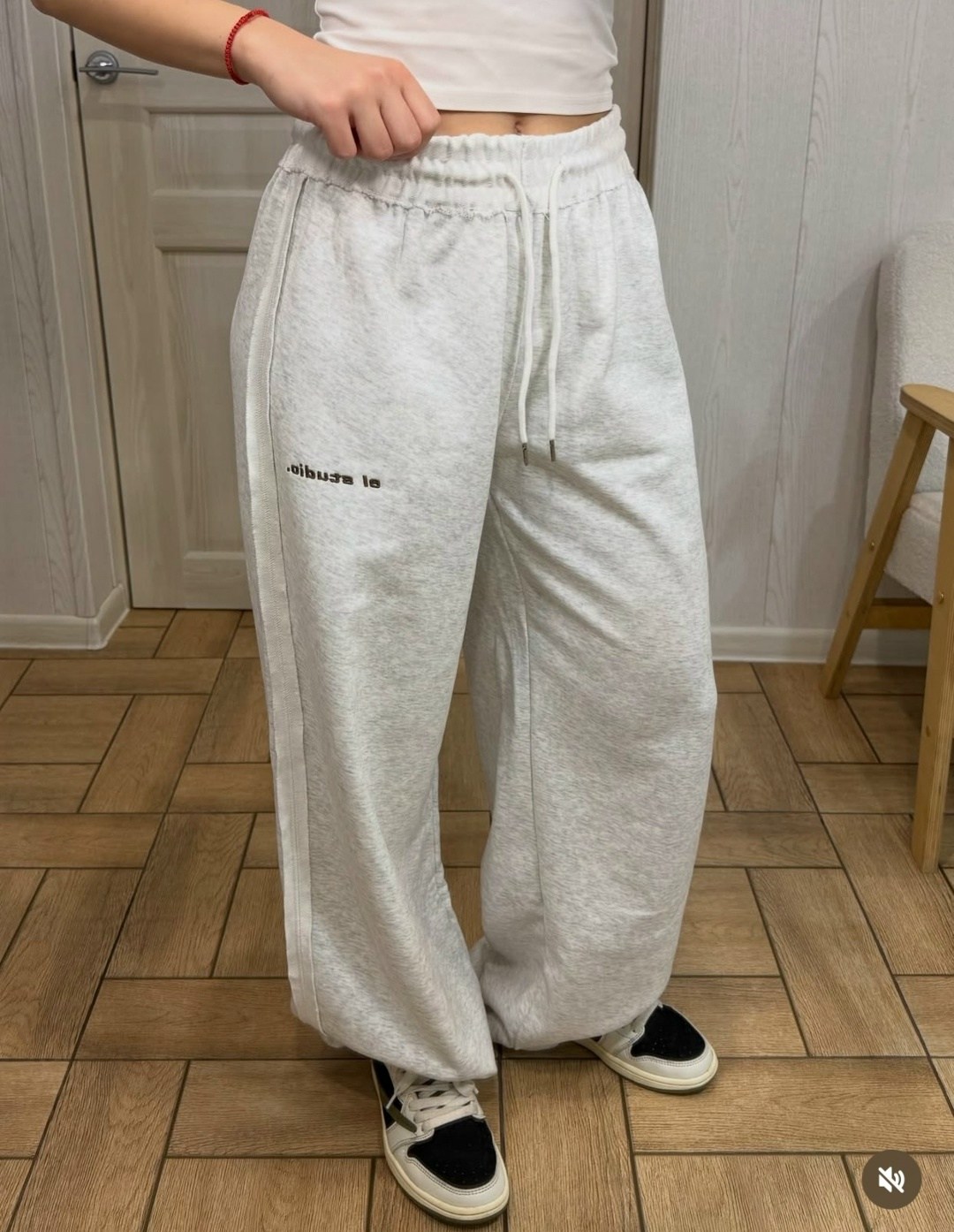 спортивные брюки,спортивные штаны,красные штаны,брюки красные,красные брюки спортивные