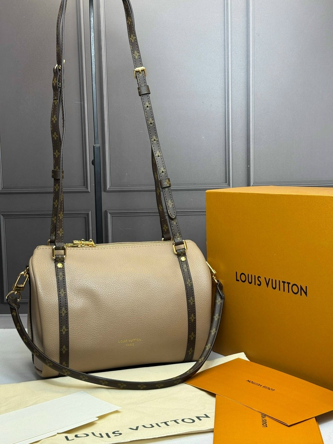 сумка louis vuitton,сумка louis vuitton женская,louis vuitton сумка на плечо,дорожная сумка louis vuitton,сумка саквояж louis vuitton lv канва кожа