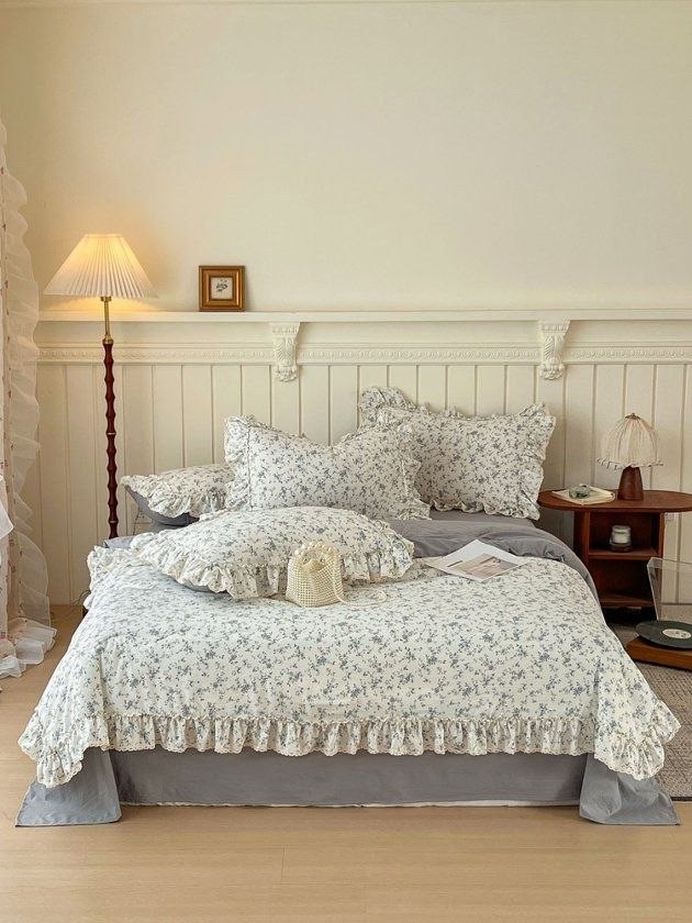 комплект постельного белья,постельного белья,покрывала,покрывало комплект,пододеяльник с рюшами