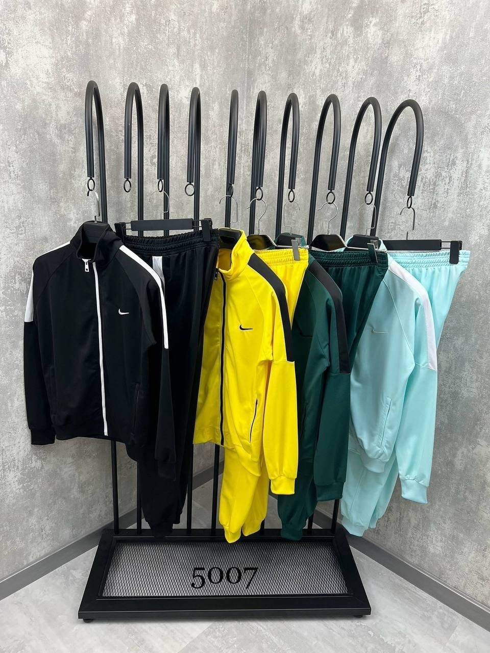 спортивные костюмы nike,спортивные костюмы мужские,мужской спортивный костюм nike,костюм nike,спортивный костюм nike черный