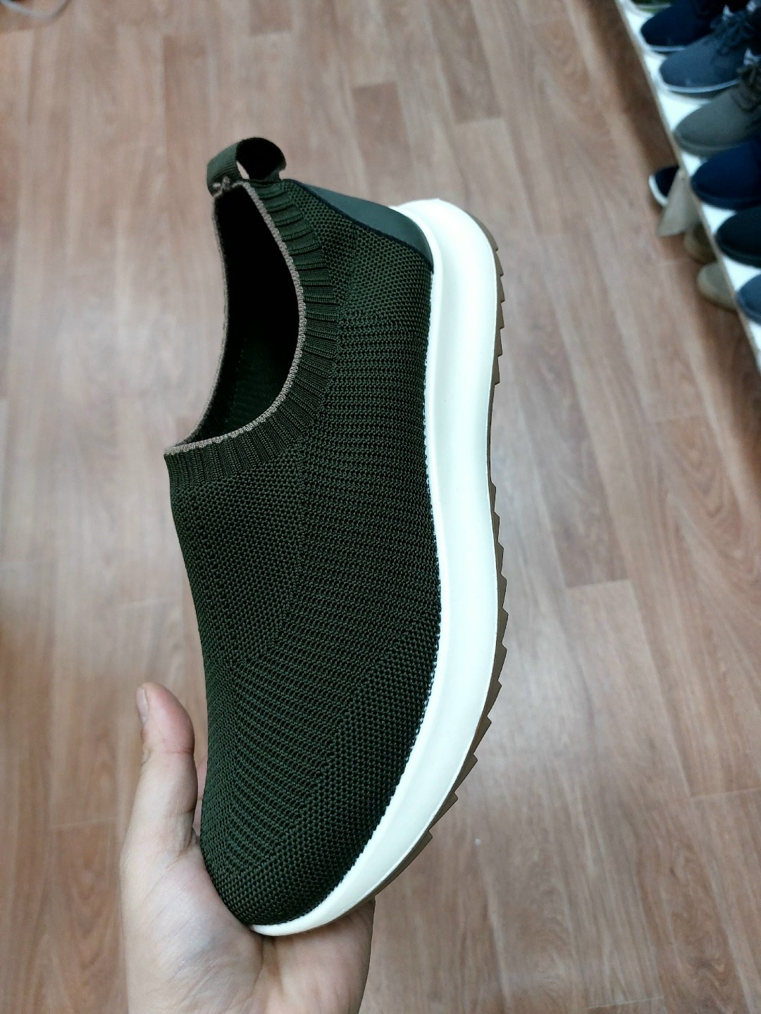 ,спортивная ,кроссовки повседневные,слипоны мужские,кроссовки женскиe