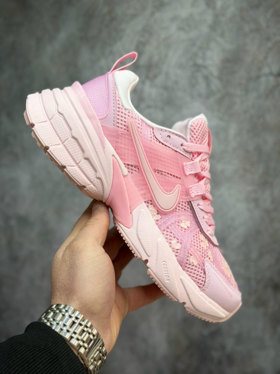 nike v2k run женские беговые кроссовки,кроссовки nike женские,кроссовки,nike dunk розовые,nike розовые кроссовки