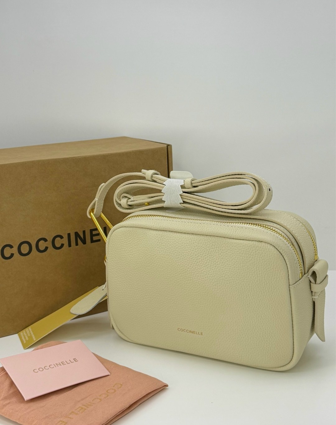 сумка coccinelle,сумка на плечо женская coccinelle gleen,женская сумка coccinelle,сумка кросс-боди кожаная coccinelle gleen coccinelle,сумка через плечо coccinelle