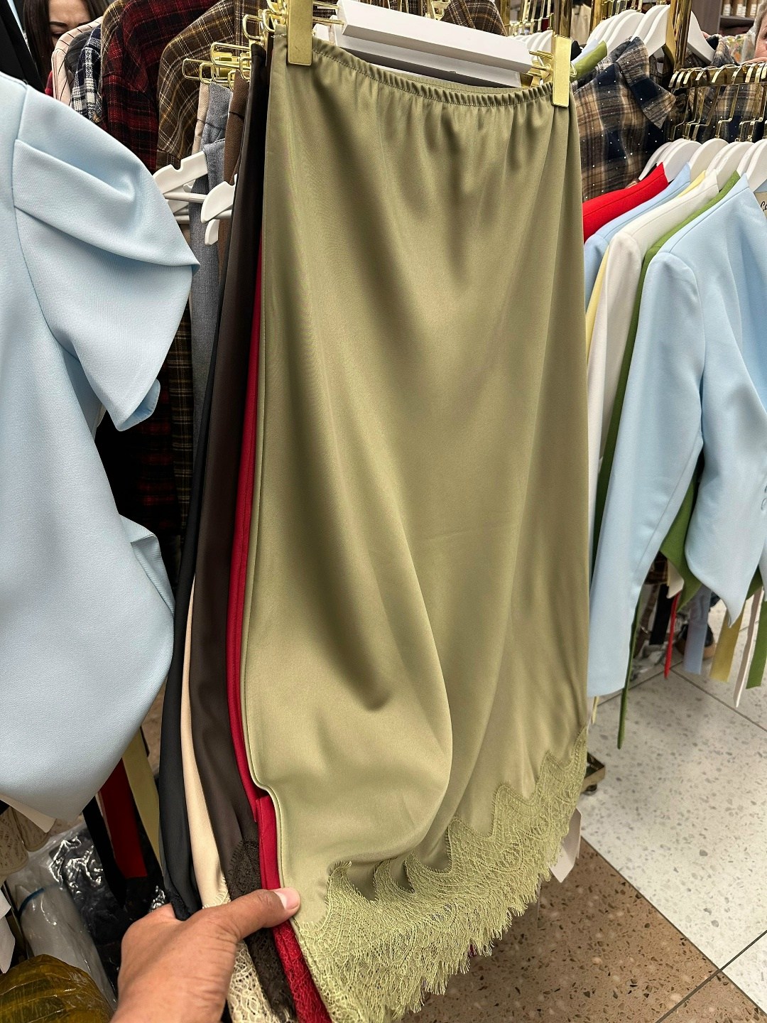 юбка,юбка с кружевом,юбка миди,юбка миди женская,атласная юбка