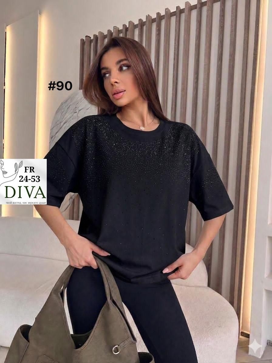 женская футболка,стильные костюмы,женская футболка со стразами,футболки модные,футболка со стразами оверсайз