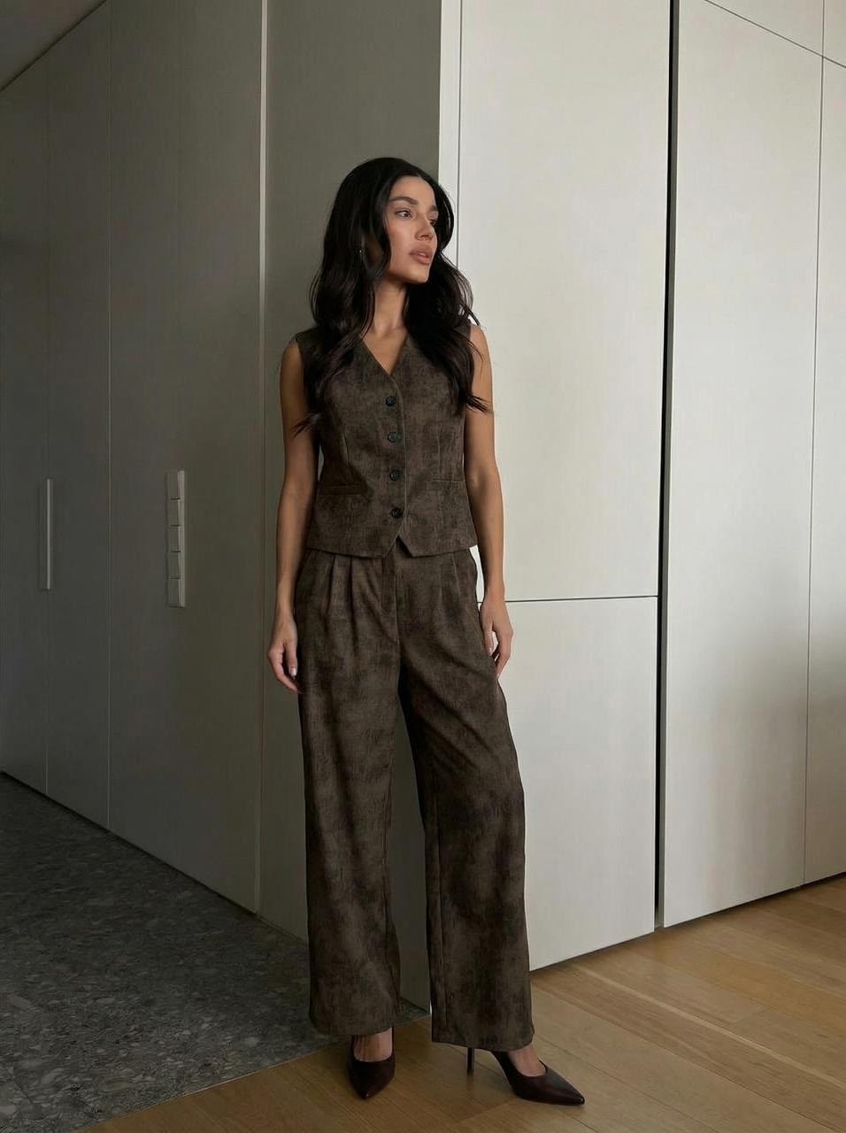 брючный костюм,костюм женский брючный с жилеткой,женский брючный костюм,костюм с брюками