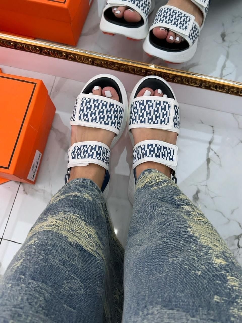 ,стильные босоножки,шлепки диор женские,женские шлепанцы,сандалии на платформе женские