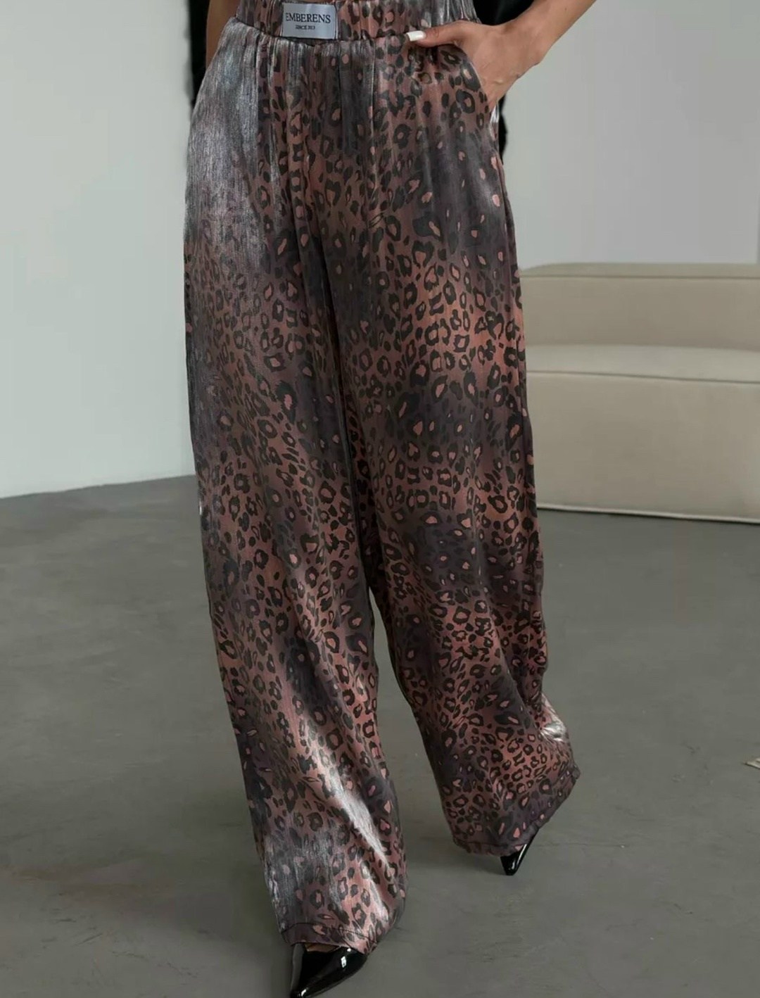 брюки с леопардовым принтом,брюки палаццо женские леопардовые шелковые,брюки женские,брюки леопардовые палаццо mood fashion,брюки женские с леопардовым принтом