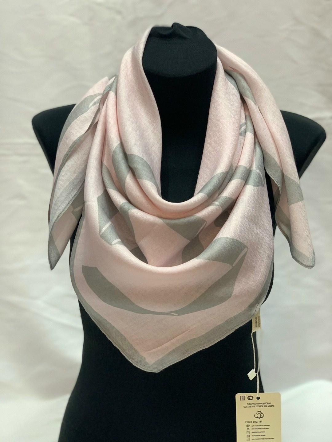 шарфы и платки,модные шарфы,шарф,шелковый шарф,платки женские