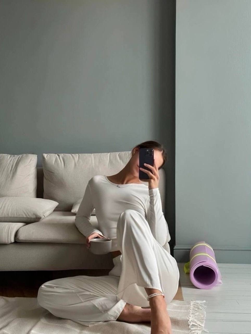 костюм женский,трикотажные костюмы,костюм стильный,брючный костюм,костюм желтый