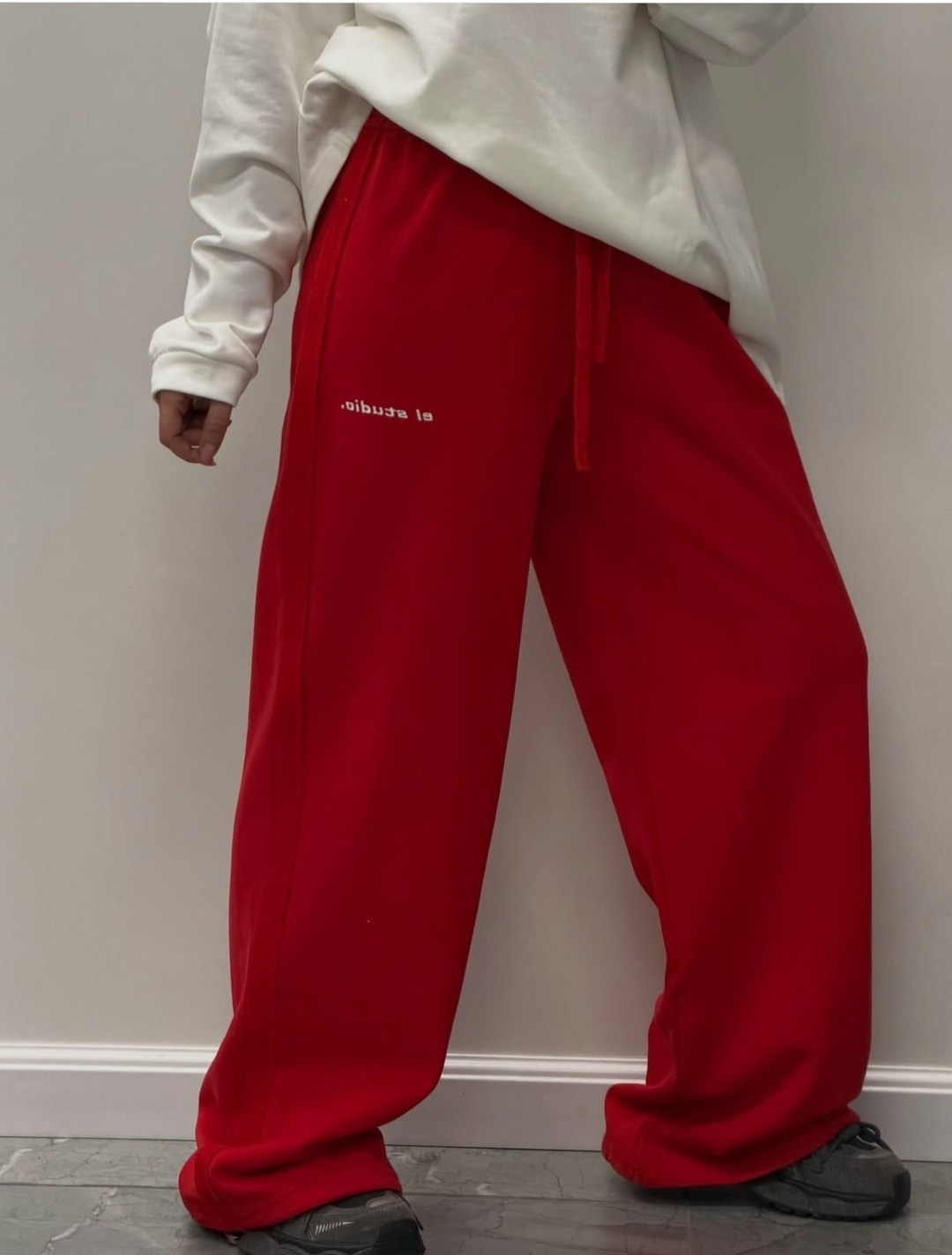 спортивные брюки,спортивные штаны,красные штаны,брюки красные,красные брюки спортивные
